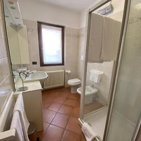 Ca' Rina Free Parking View 리에르나